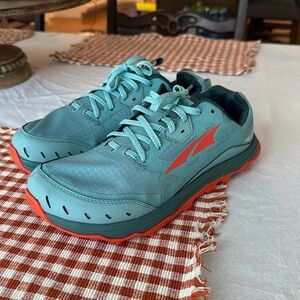 Altra Lone Peak 6